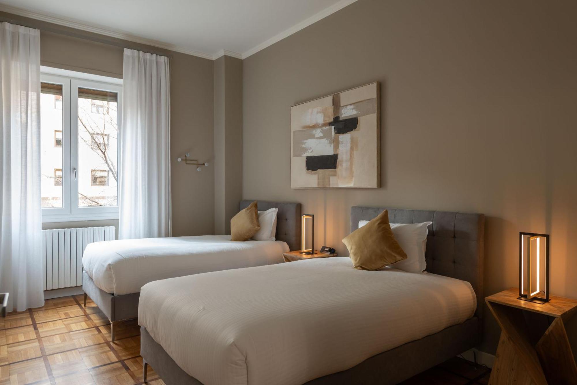 Heart Milan Apartments Duomo Missori ภายนอก รูปภาพ