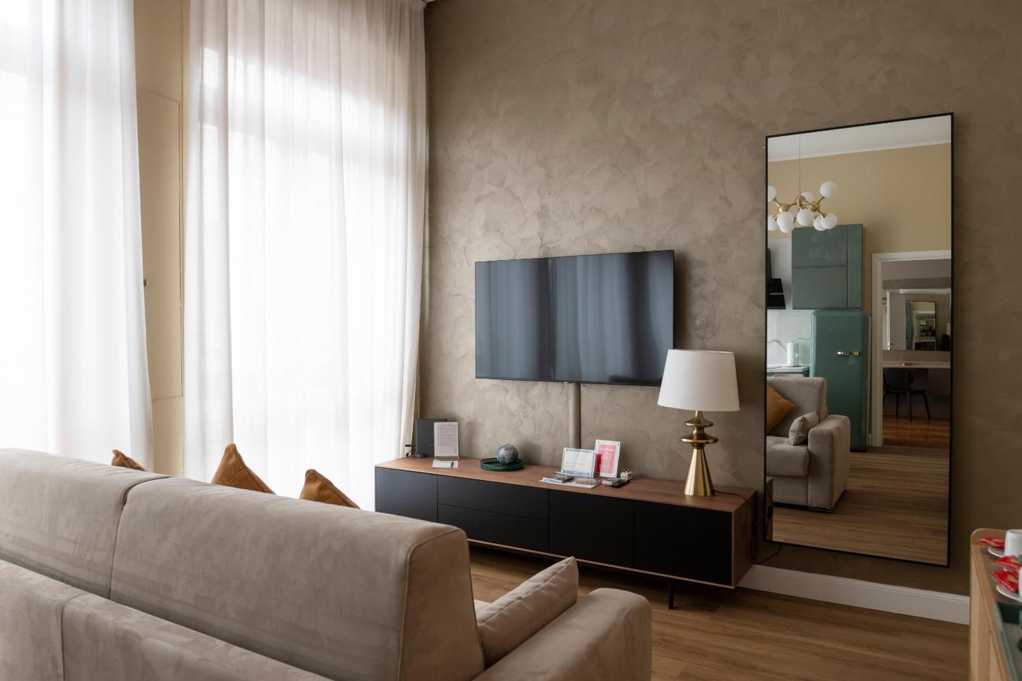 Heart Milan Apartments Duomo Missori ภายนอก รูปภาพ
