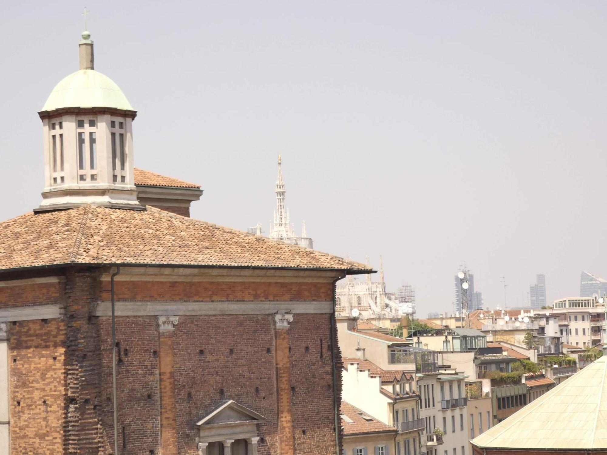 Heart Milan Apartments Duomo Missori ภายนอก รูปภาพ